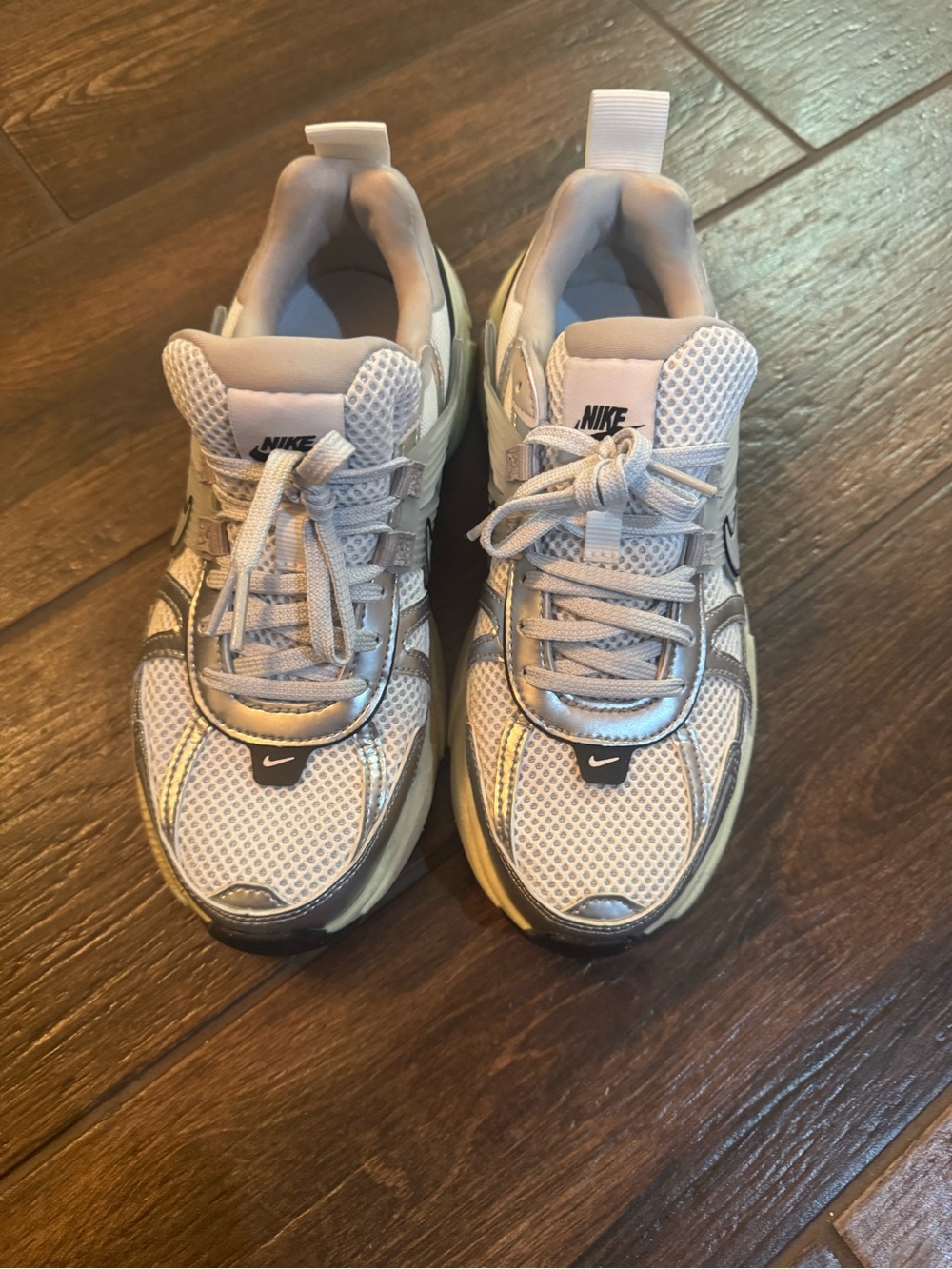 Nike Beige Cream Silver Chunky Trainer Sneakers - Picture 4 of 4